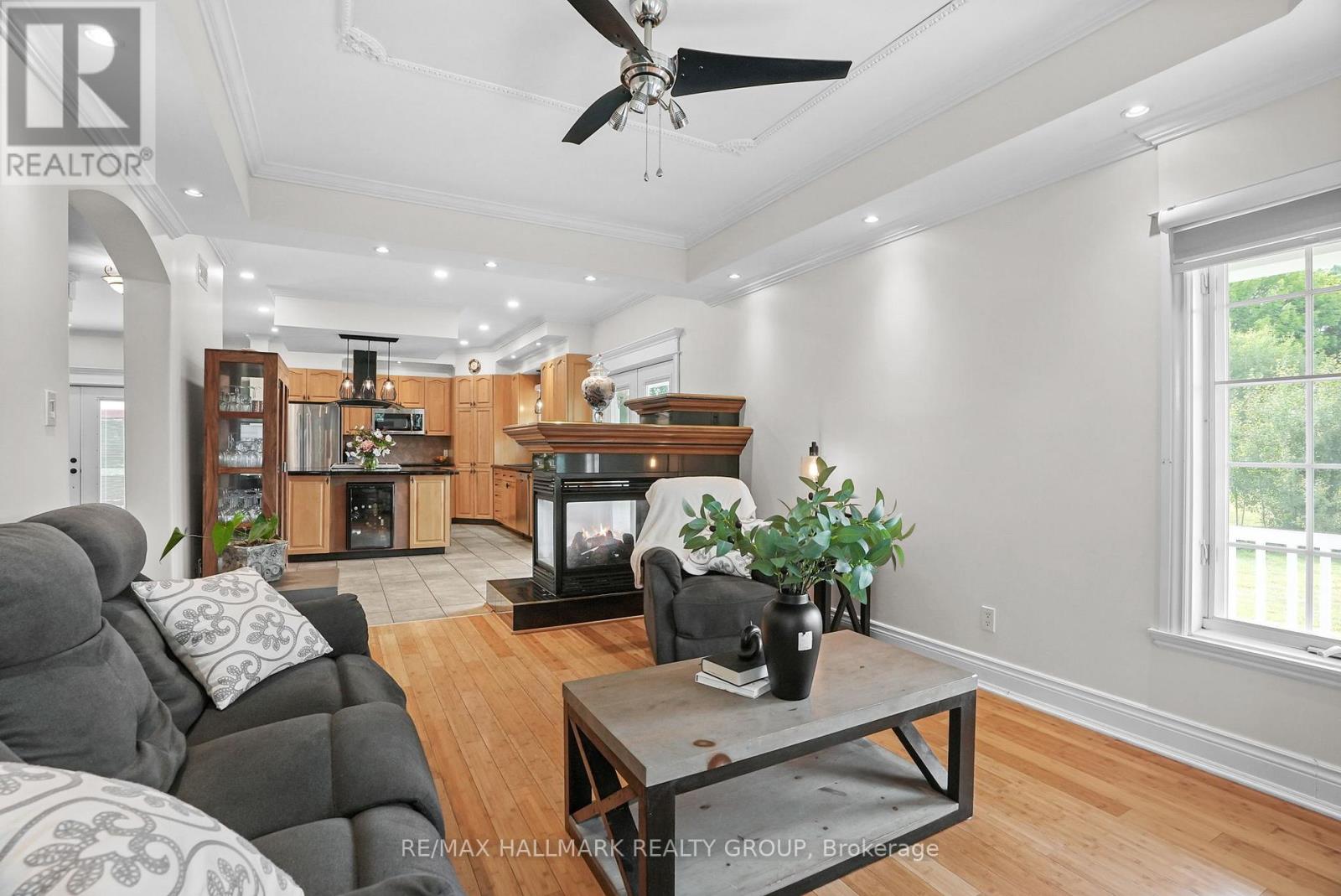 Photo 7 of 115 Pigeon Street, Clarencerockland ON
