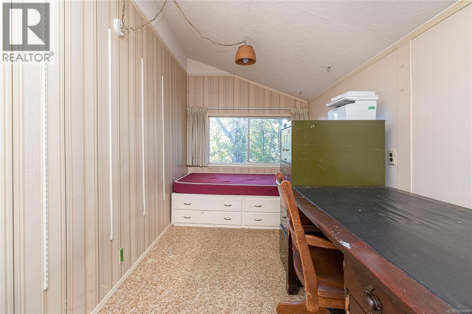 Photo 23 of 3329 Kingsley St, Saanich BC