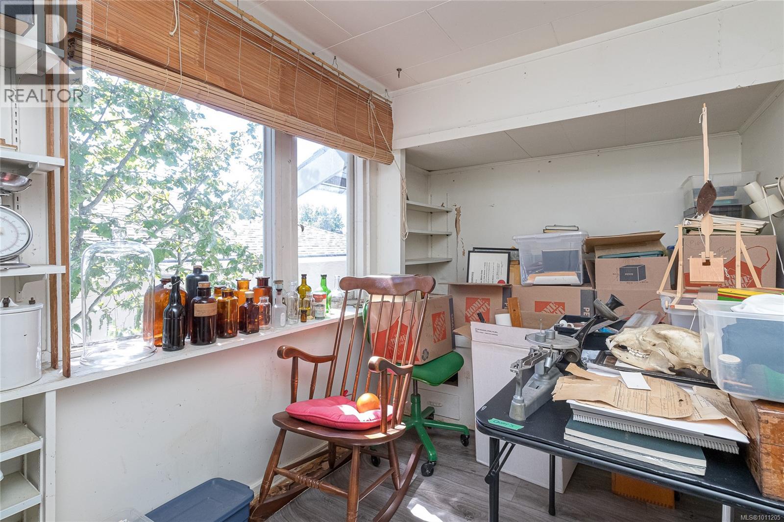 Photo 32 of 3329 Kingsley St, Saanich BC