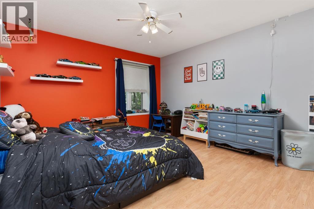 Photo 12 of 5905 54 Avenue, Camrose AB