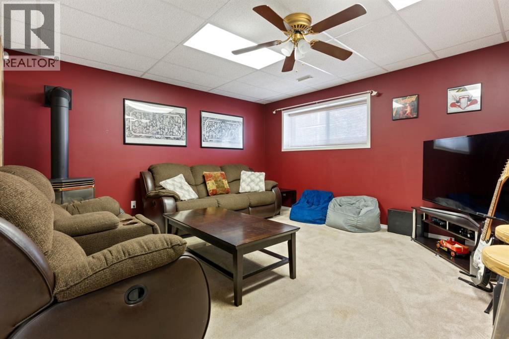 Photo 14 of 5905 54 Avenue, Camrose AB