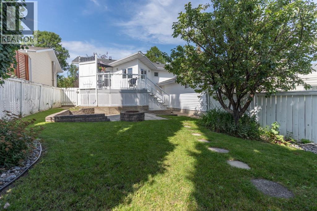 Photo 31 of 5905 54 Avenue, Camrose AB