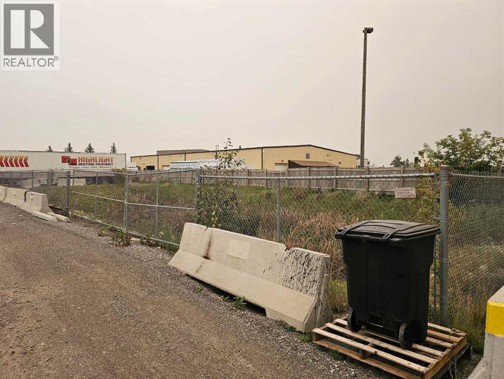 Photo 23 of 9415 44 Street Se, Calgary AB