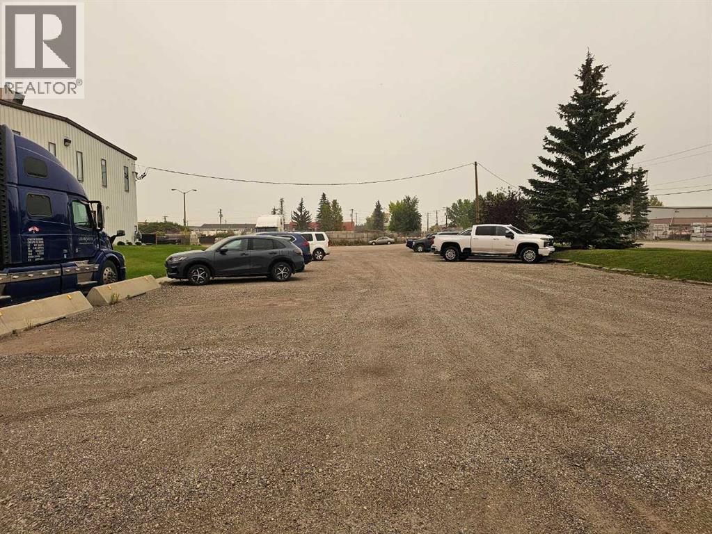 Photo 31 of 9415 44 Street Se, Calgary AB