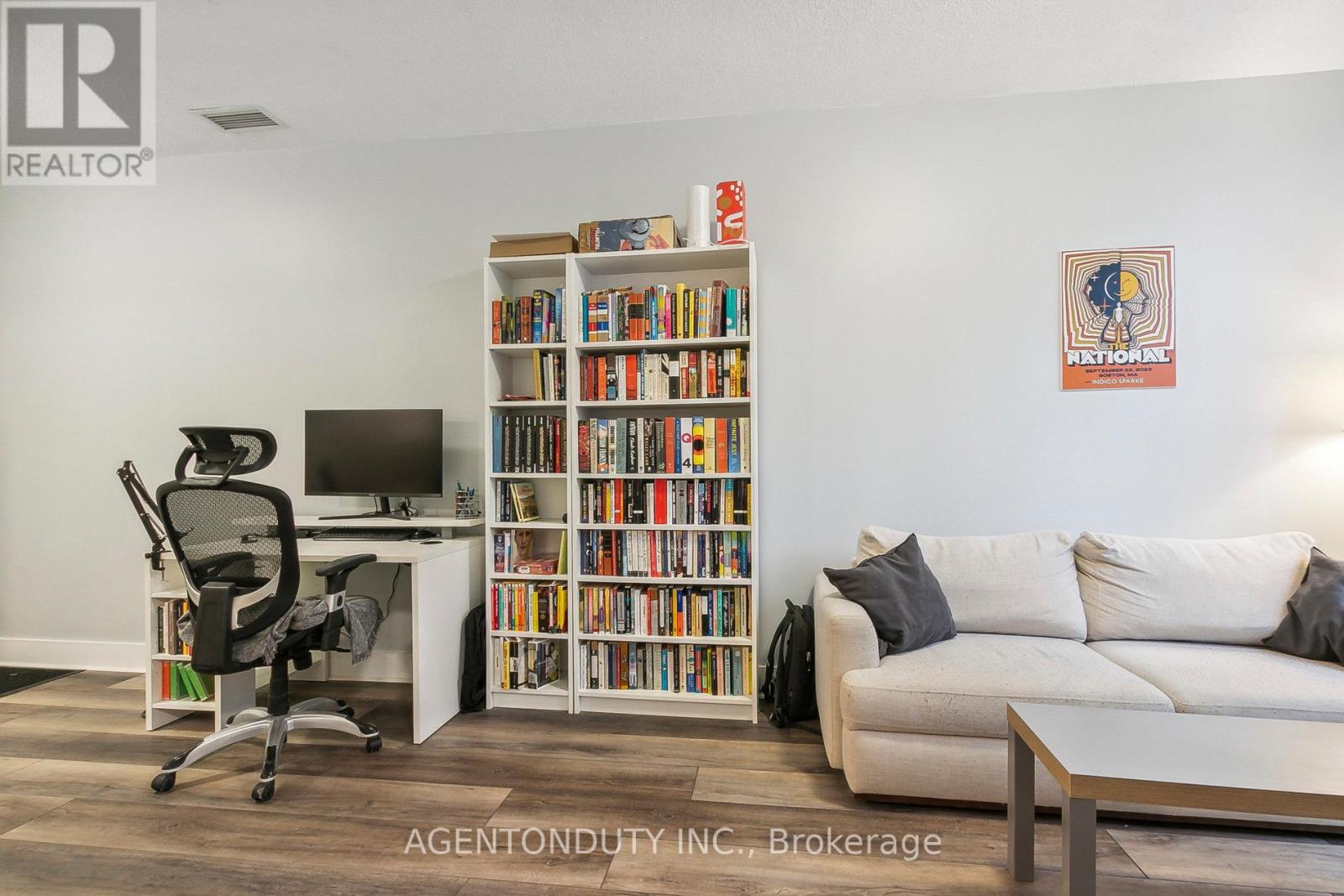 Photo 12 of 708 393 King Street W, Toronto ON