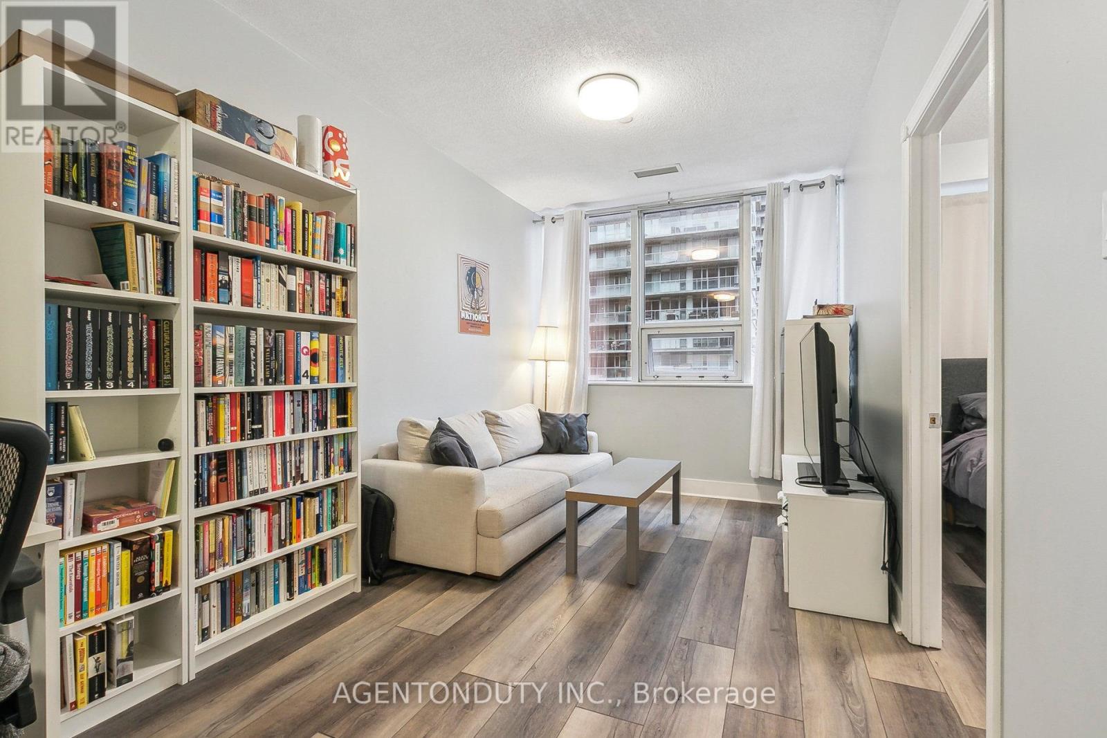 Photo 18 of 708 393 King Street W, Toronto ON