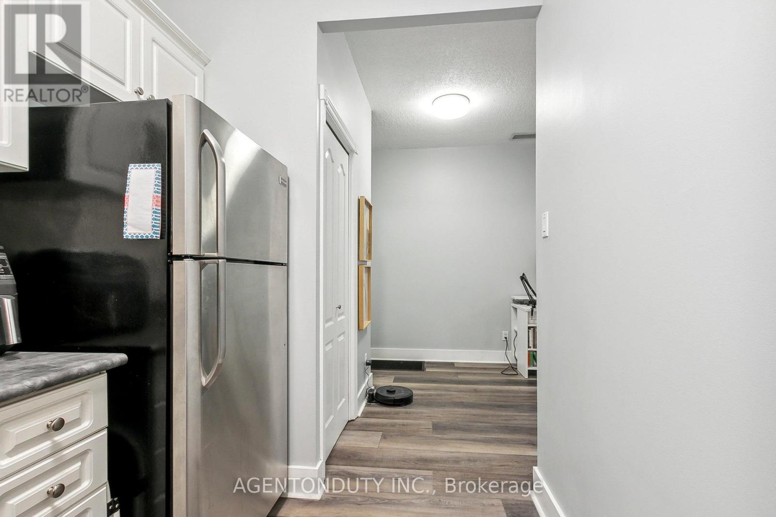 Photo 28 of 708 393 King Street W, Toronto ON