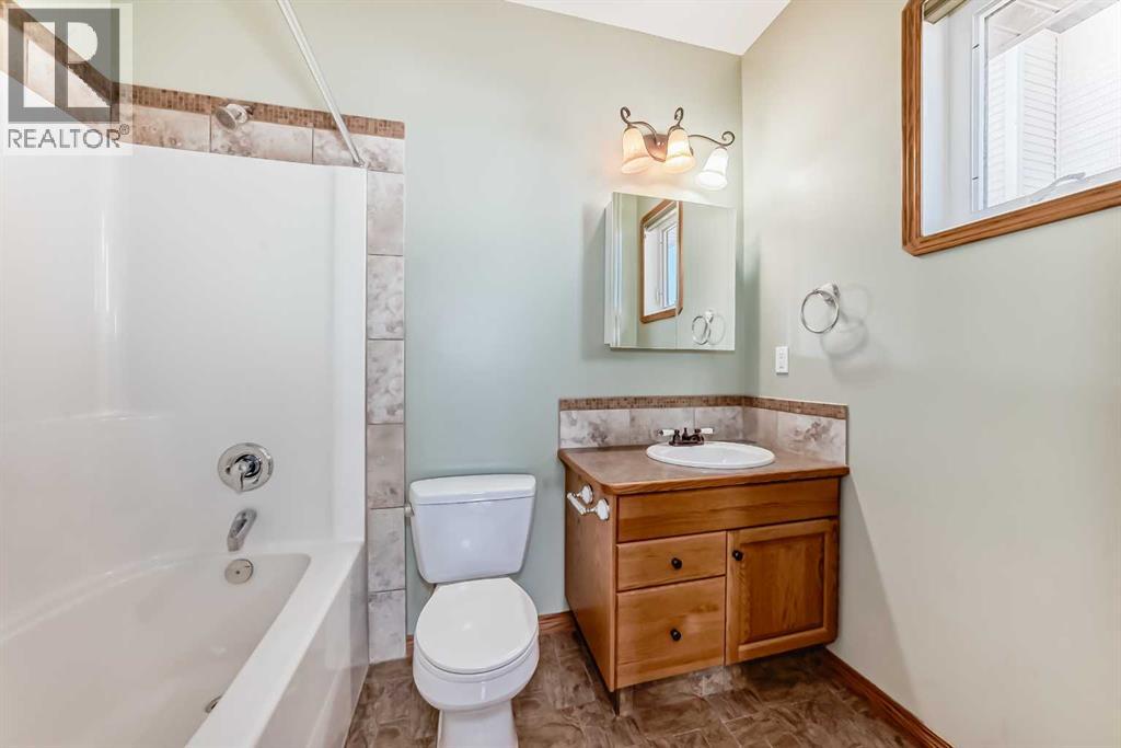 4515 45A Close, Innisfail