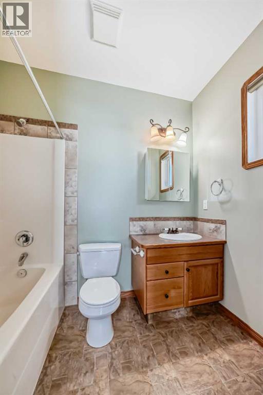 4515 45A Close, Innisfail