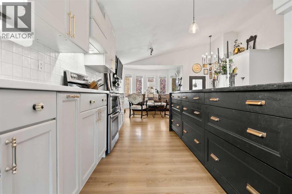 Photo 19 of 110 West Lakeview Crescent, Chestermere AB