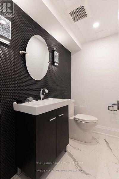 Photo 6 of 1684 Angela Crescent, Mississauga ON