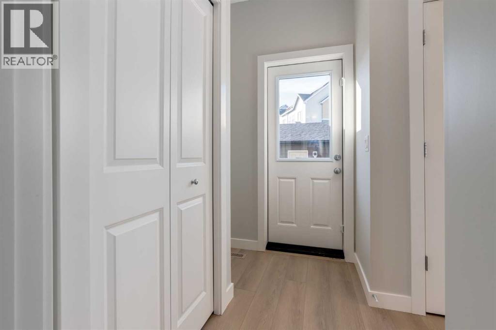 Photo 19 of 207 South Shore Court, Chestermere AB