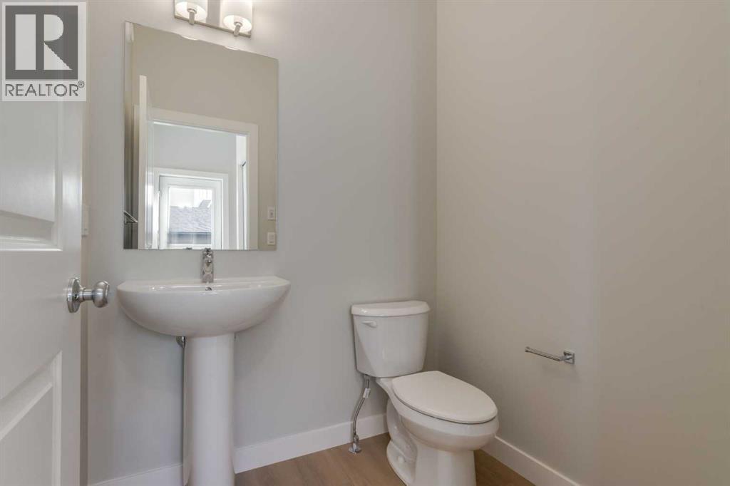 Photo 20 of 207 South Shore Court, Chestermere AB