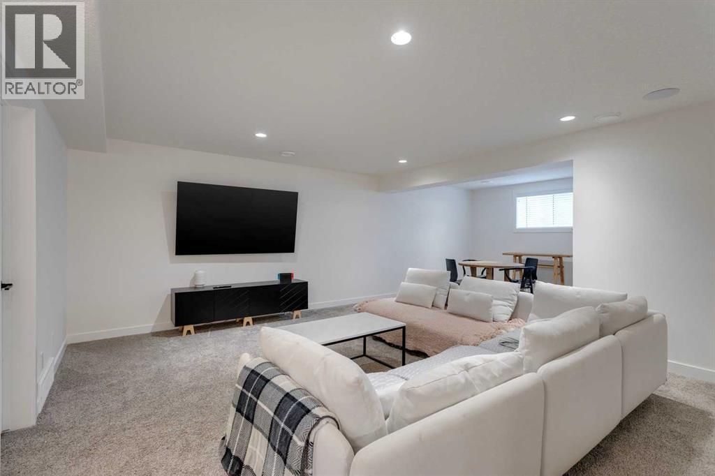 Photo 30 of 97 Sage Bluff Close Nw, Calgary AB