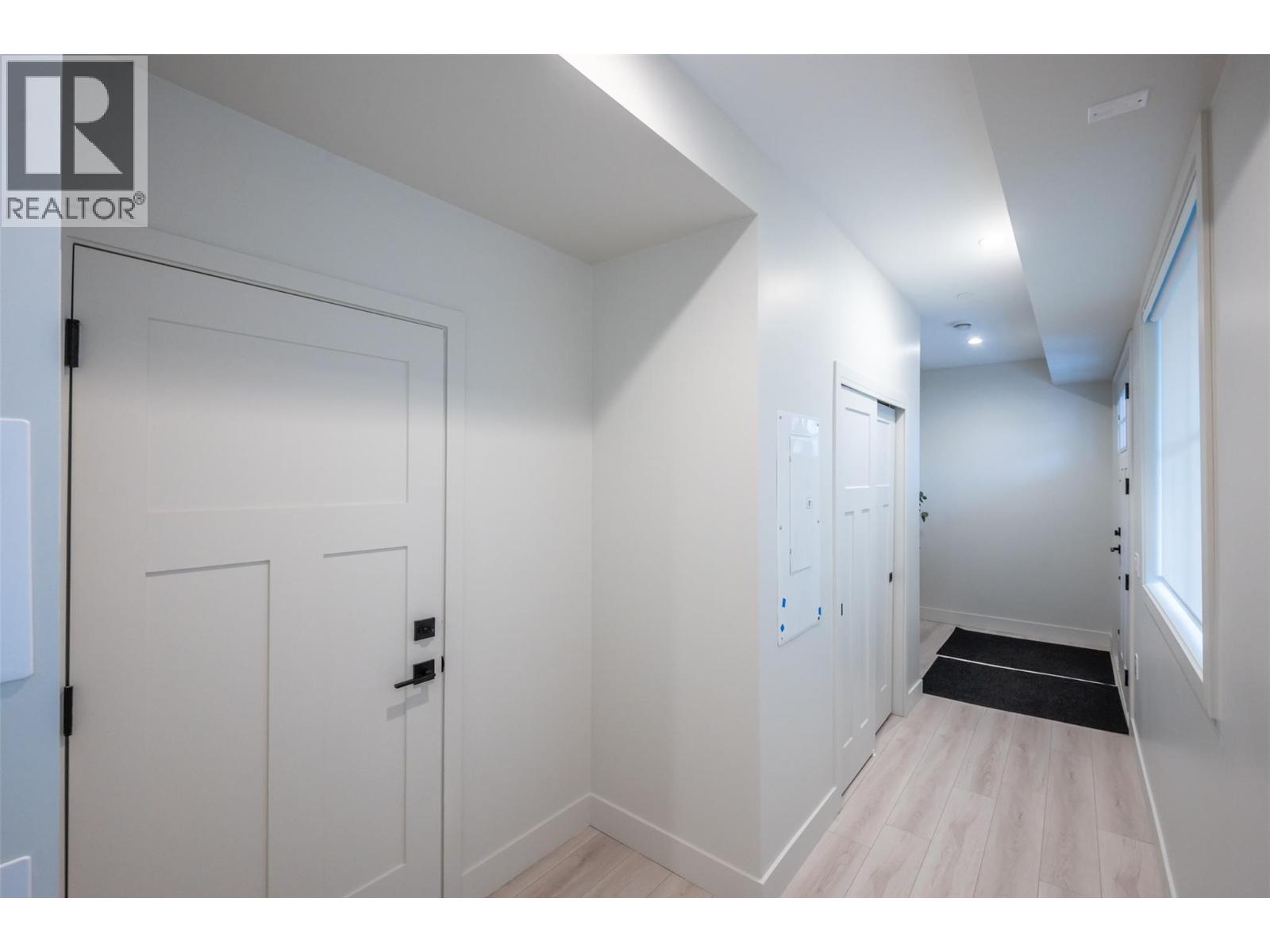 106 784 ARGYLE Street, Penticton