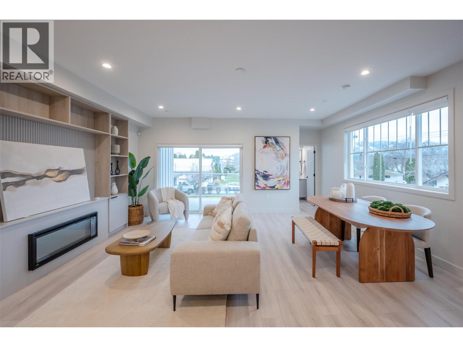106 784 ARGYLE Street, Penticton