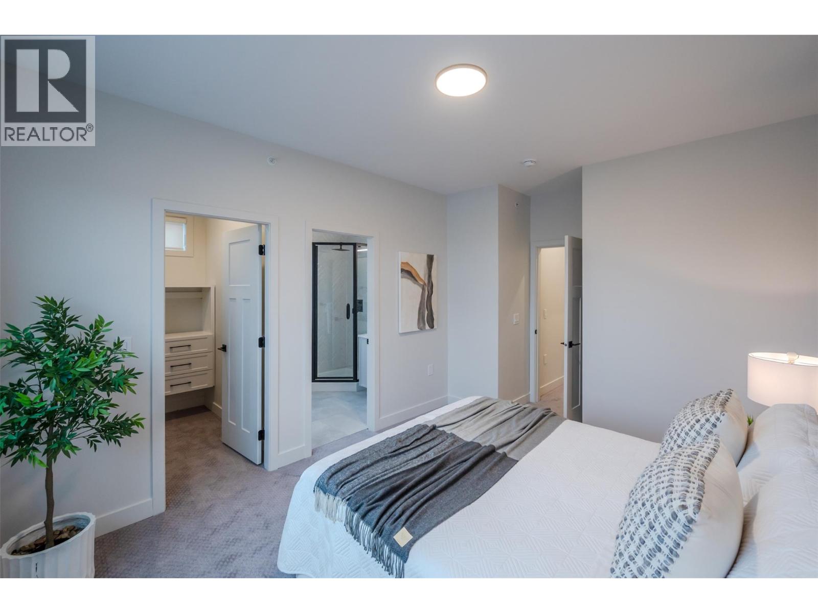 106 784 ARGYLE Street, Penticton