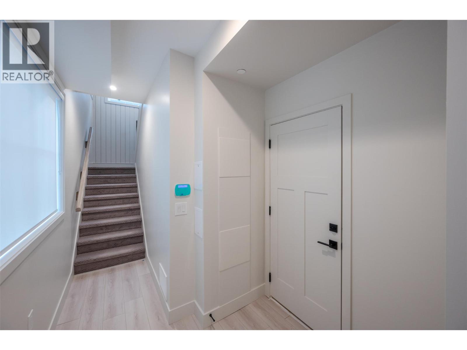 106 784 ARGYLE Street, Penticton
