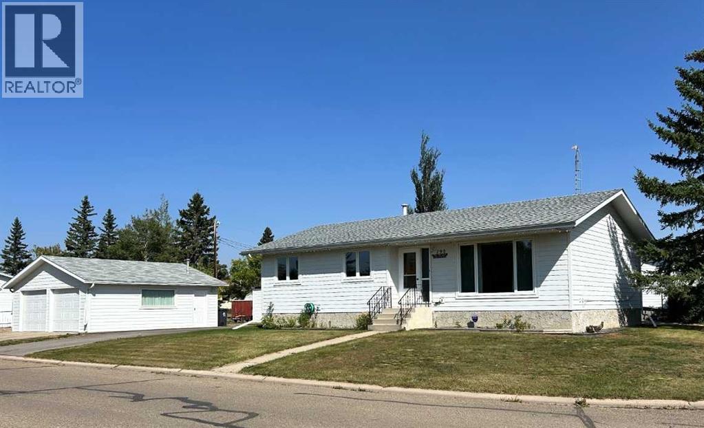 Photo 1 of 790 4 Avenue Se, Three Hills AB