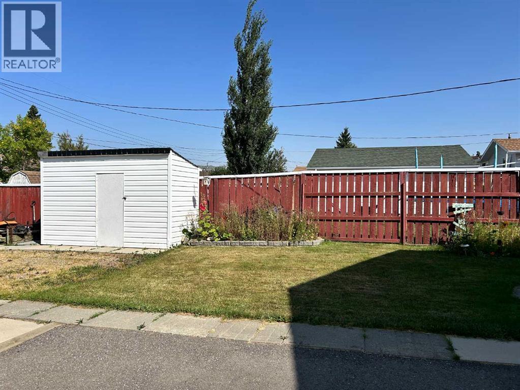 Photo 22 of 790 4 Avenue Se, Three Hills AB