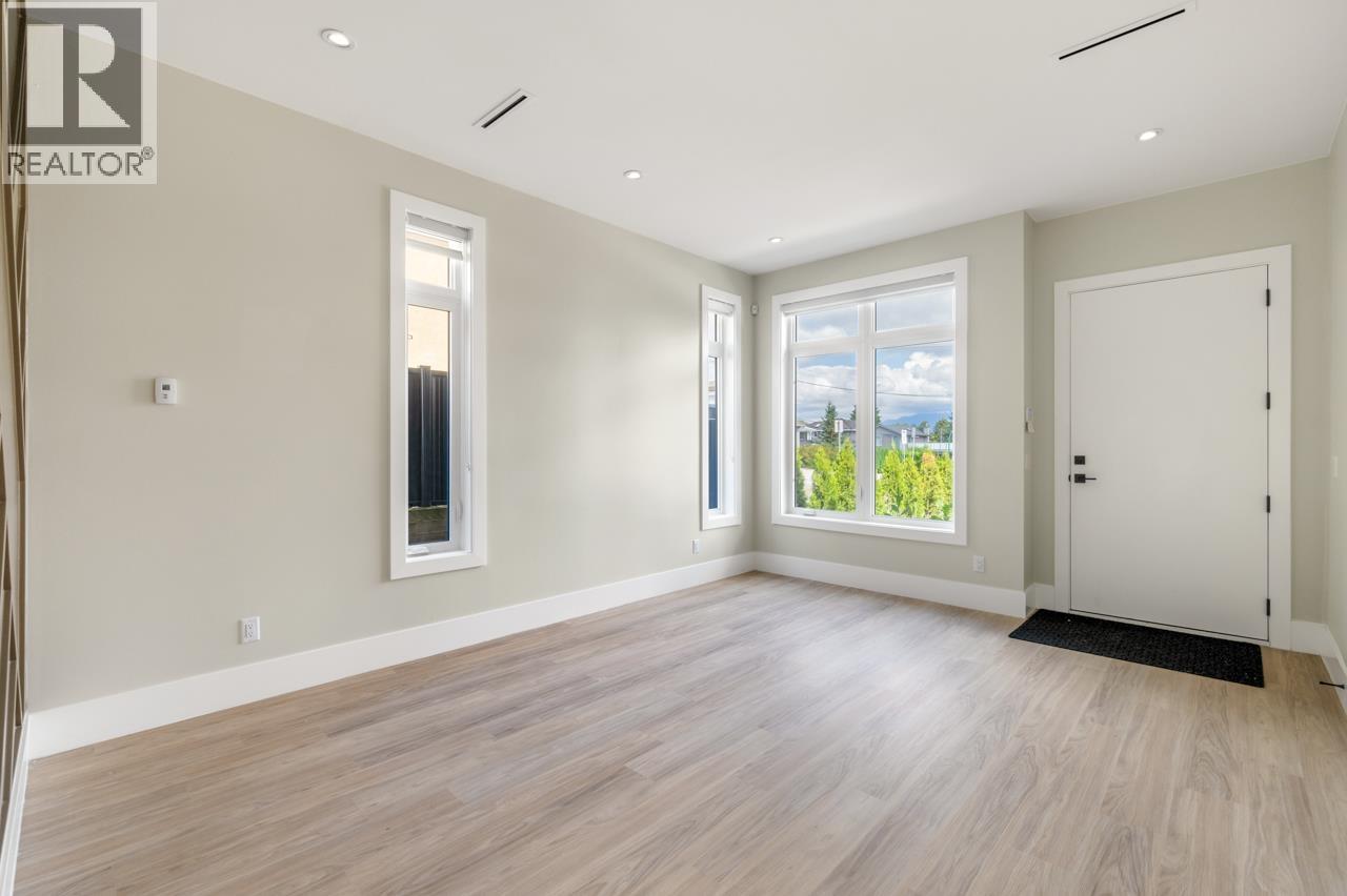 Photo 6 of 1 4096 Nithsdale Street, Burnaby BC