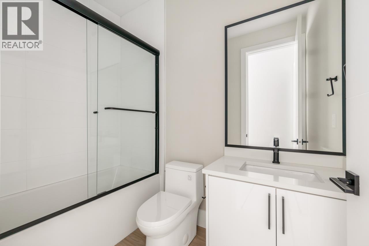 Photo 35 of 1 4096 Nithsdale Street, Burnaby BC