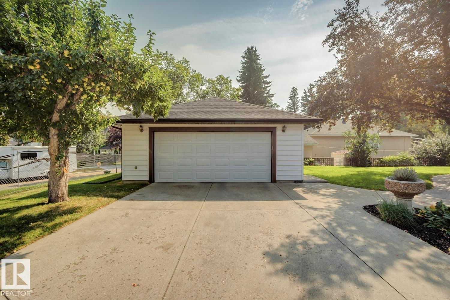 Photo 59 of 11119 60 St Nw Nw, Edmonton AB