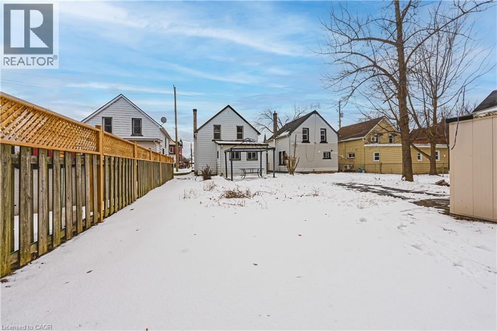 Photo 26 of 20 York Street, Welland ON