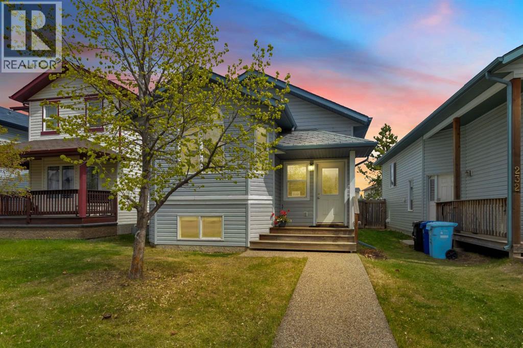 Photo 1 of 228 Paris Crescent, Fort Mcmurray AB