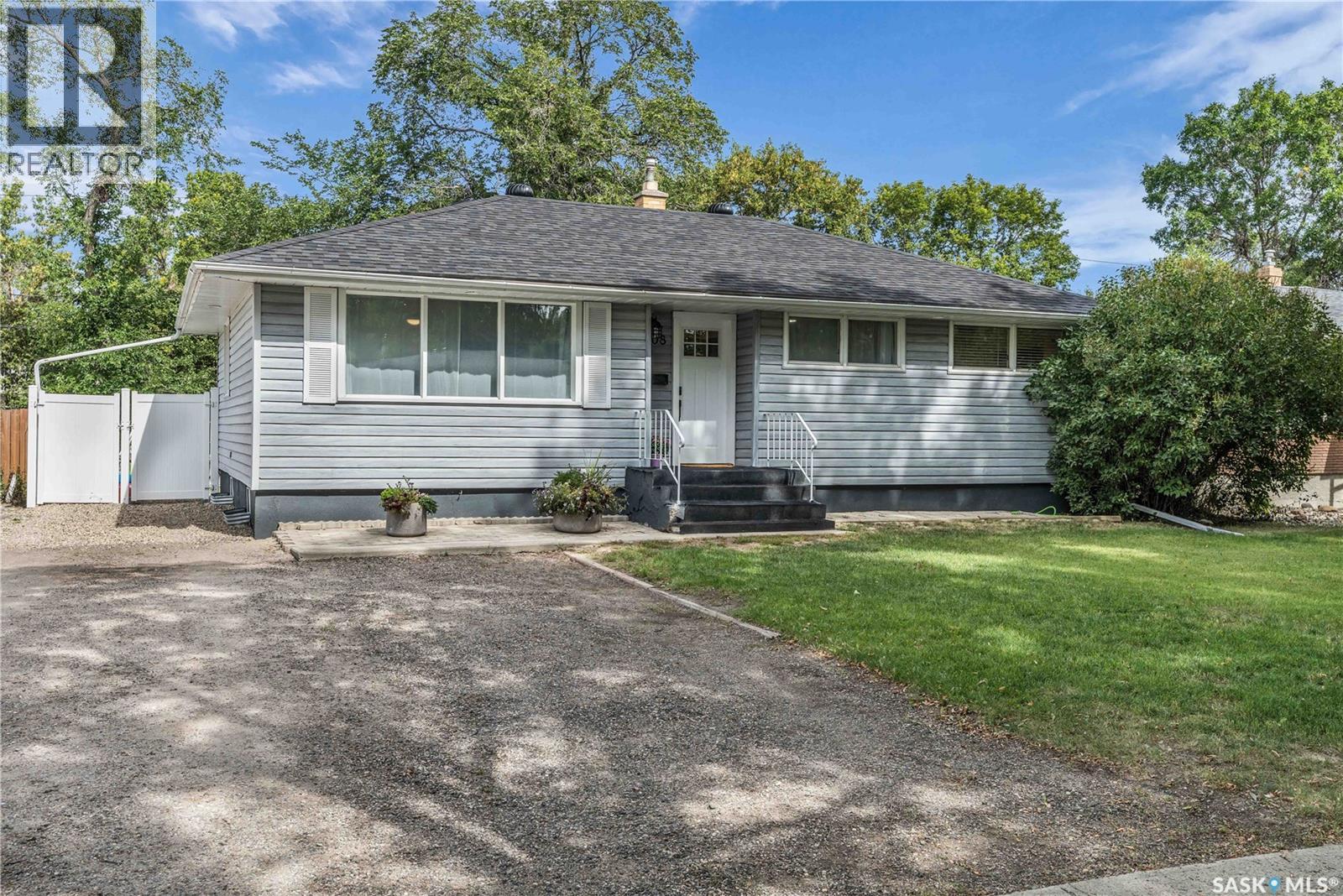 Photo 2 of 2708 Grant Road, Regina SK