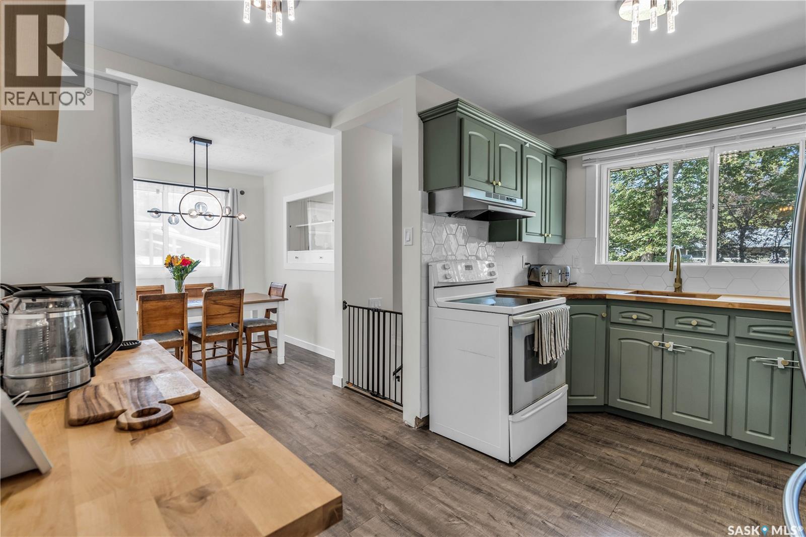 Photo 20 of 2708 Grant Road, Regina SK