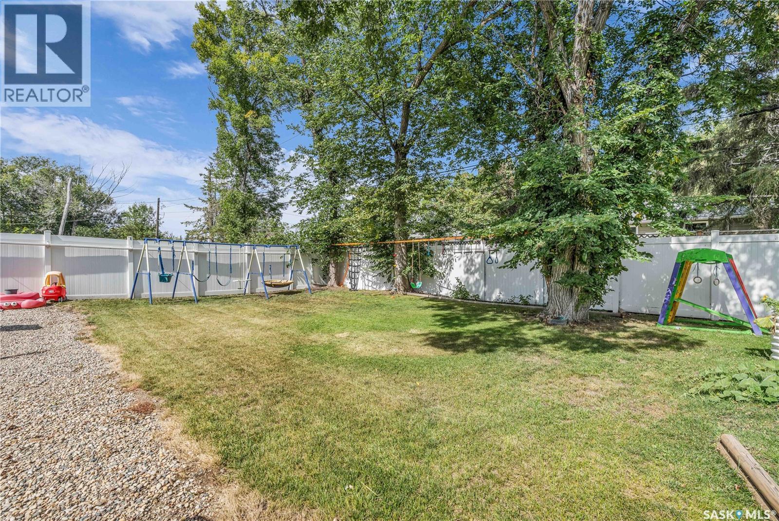 Photo 33 of 2708 Grant Road, Regina SK