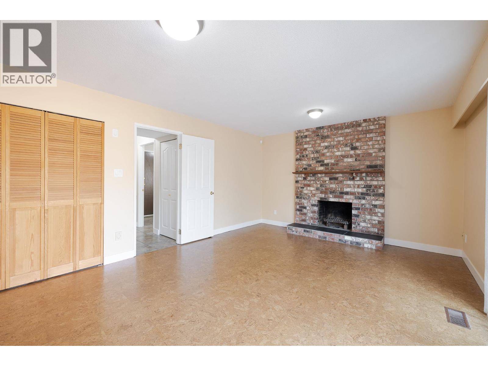 Photo 10 of 10117 Lawson Drive, Richmond BC