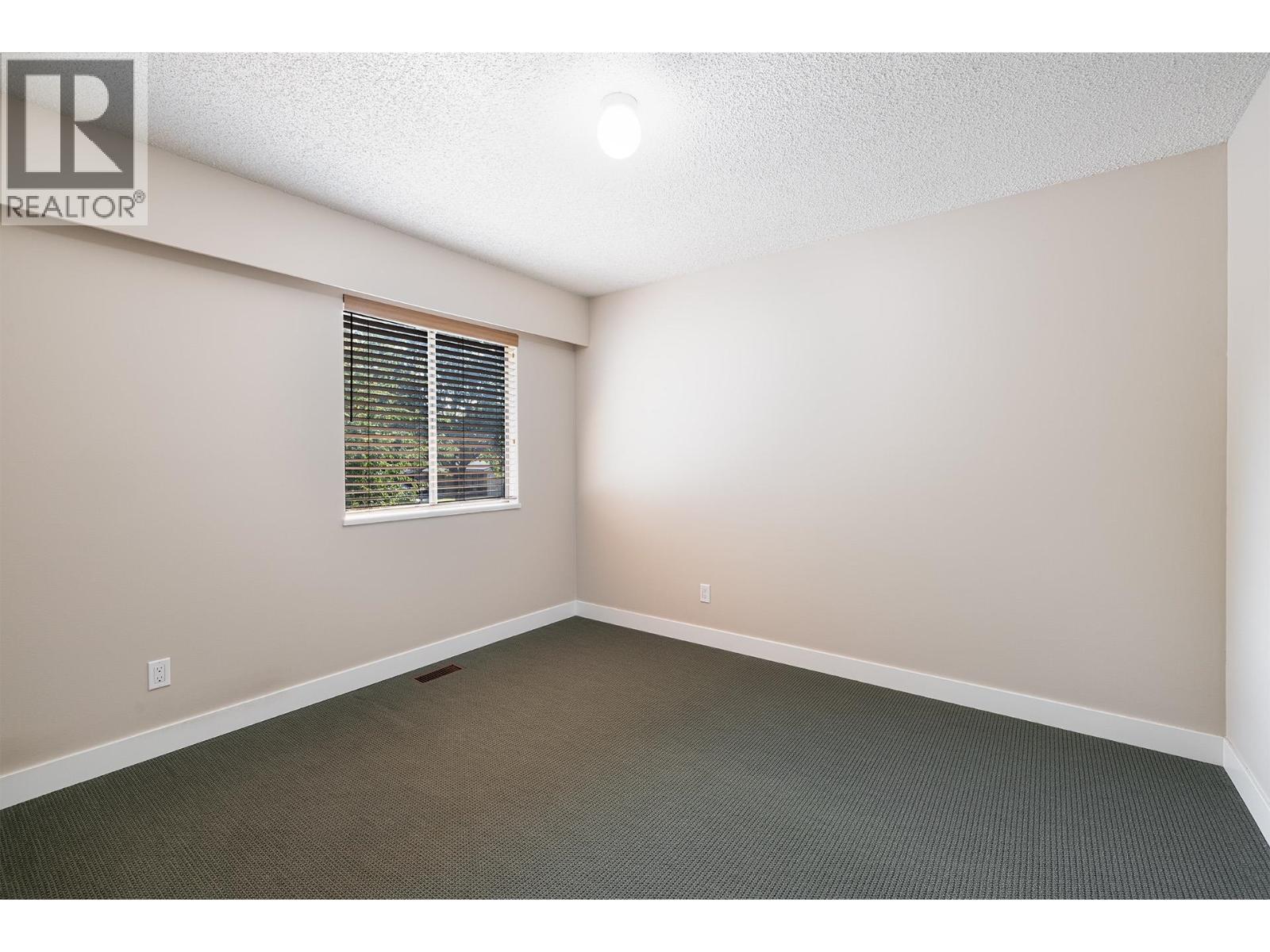 Photo 17 of 10117 Lawson Drive, Richmond BC
