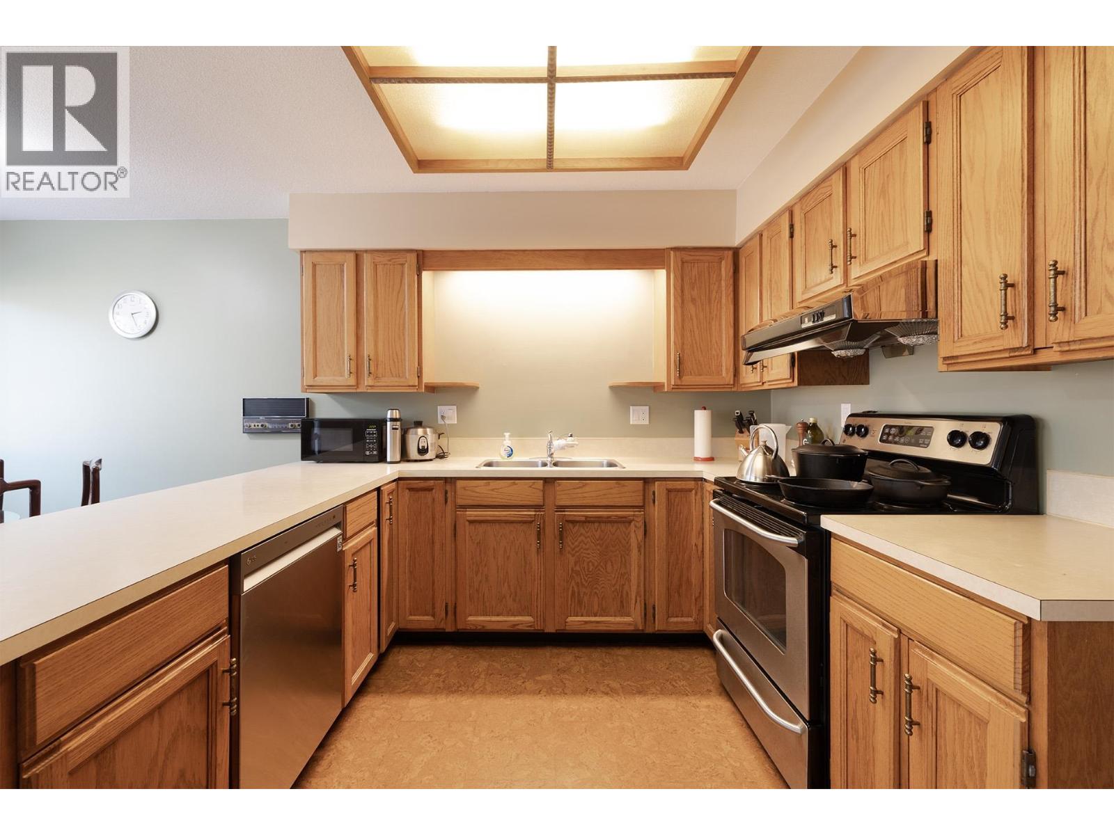 Photo 6 of 10117 Lawson Drive, Richmond BC