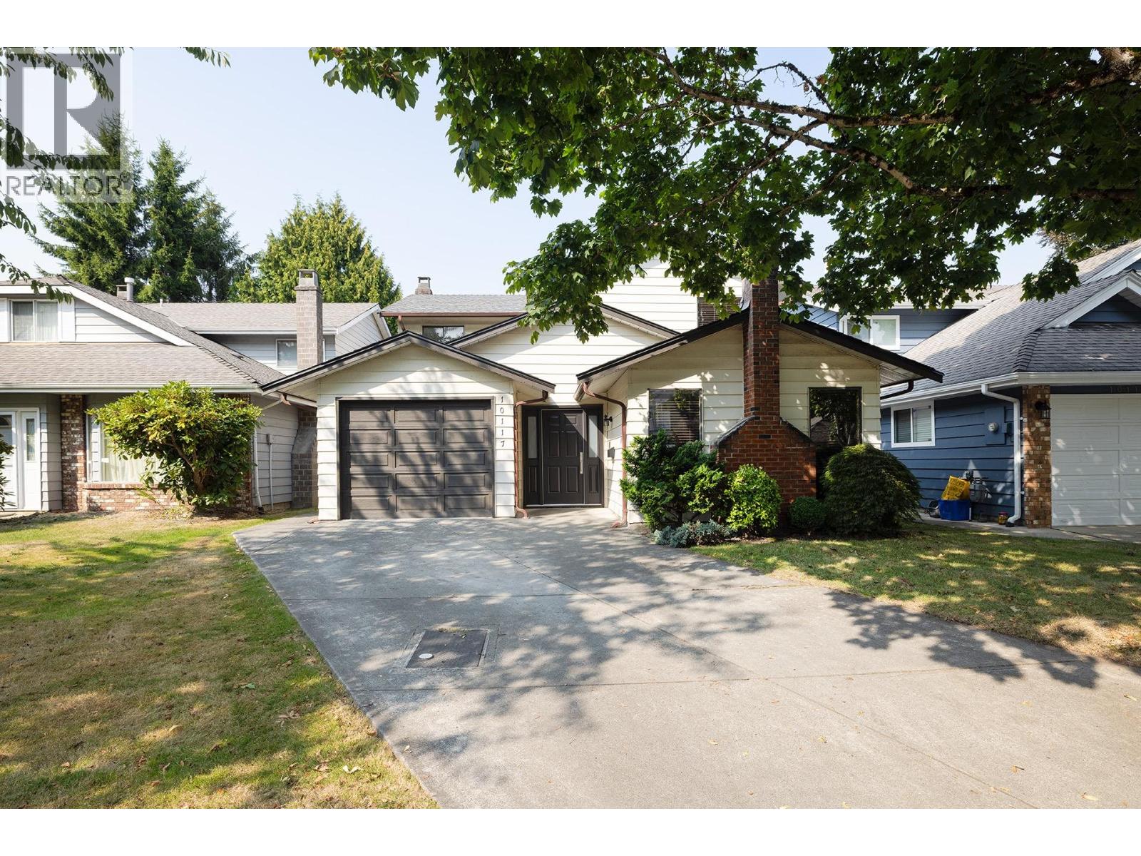 Photo 1 of 10117 Lawson Drive, Richmond BC
