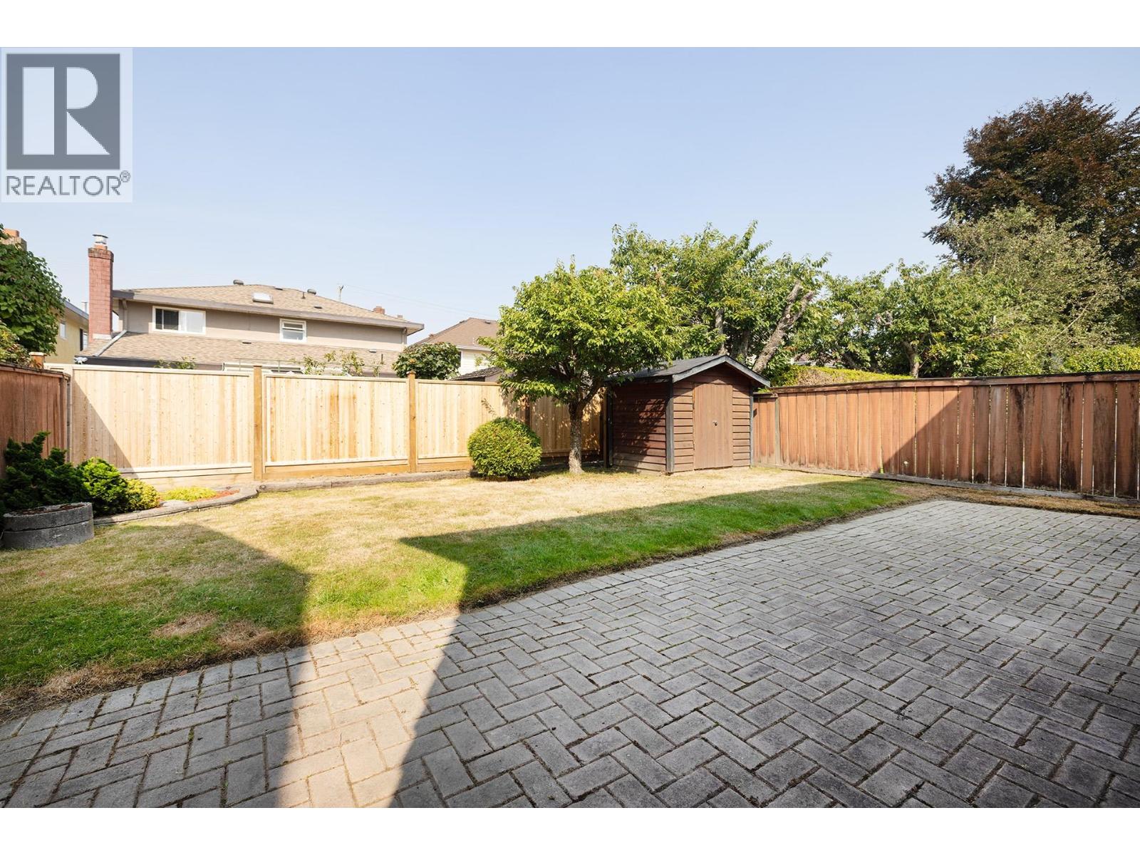 Photo 28 of 10117 Lawson Drive, Richmond BC