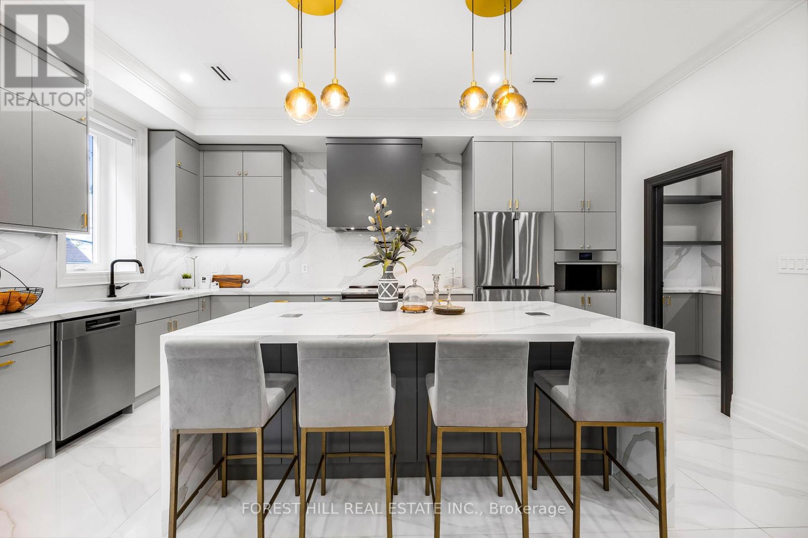 Photo 21 of 18 Ivorwood Crescent, Toronto ON