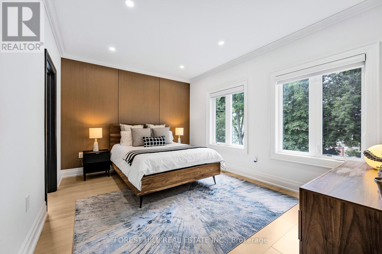 Photo 8 of 18 Ivorwood Crescent, Toronto ON