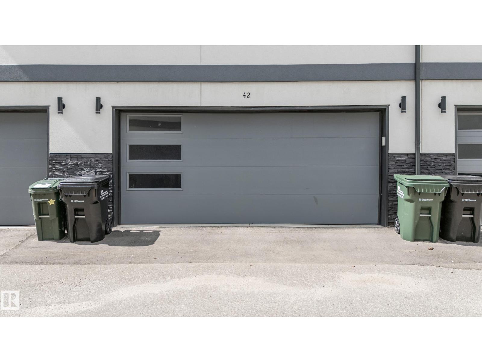 Photo 5 of 42 10 Salisbury Wy, Sherwood Park AB