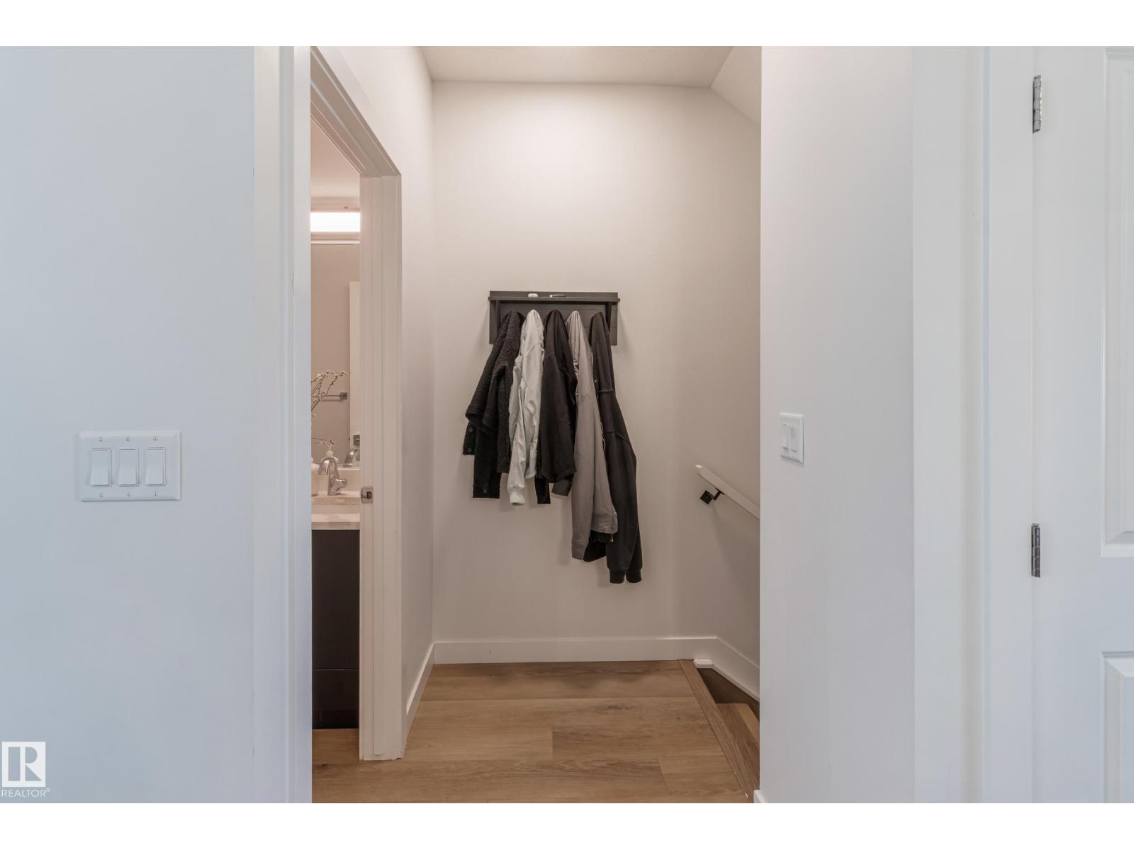 Photo 14 of 42 10 Salisbury Wy, Sherwood Park AB