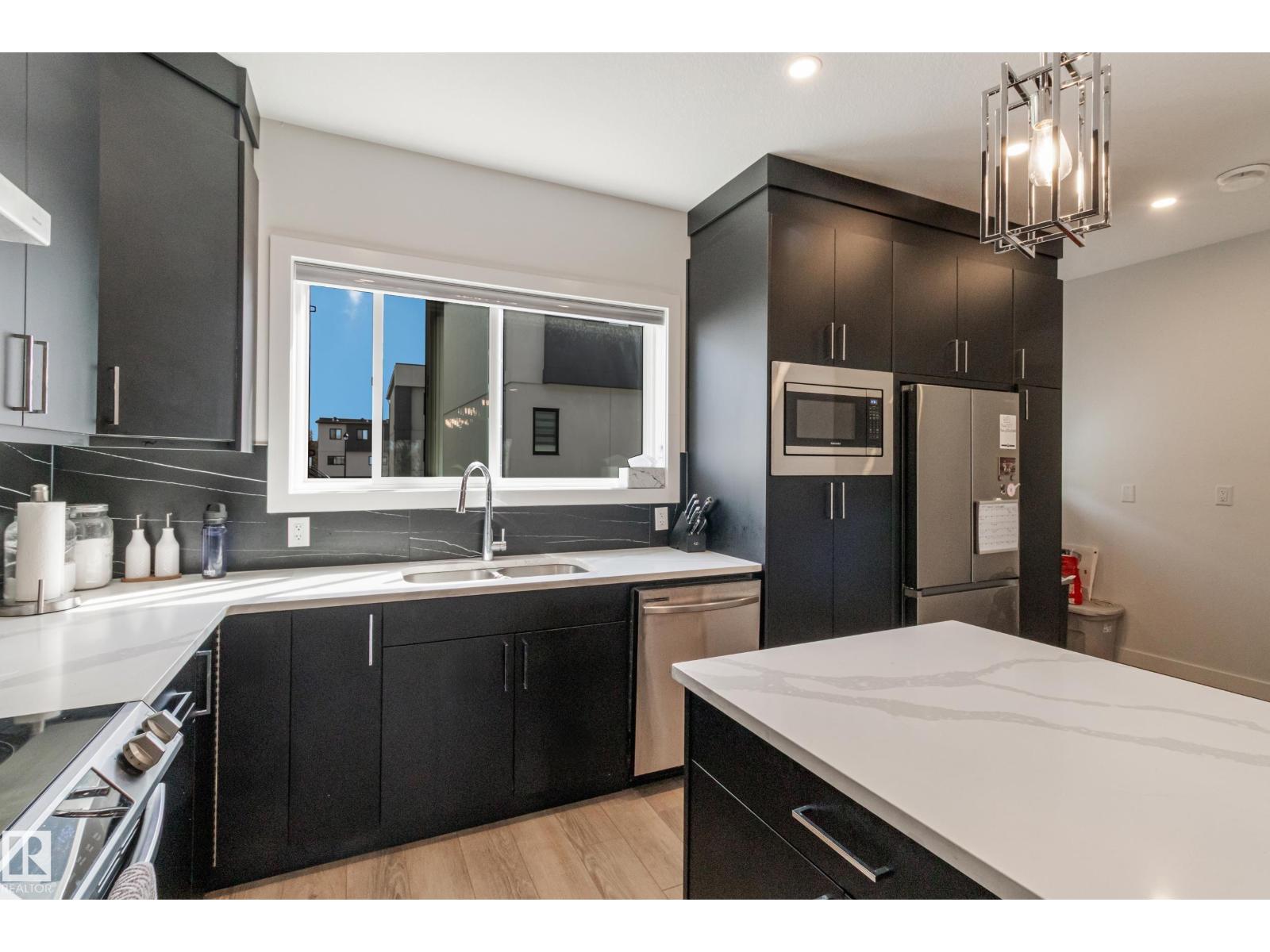 Photo 44 of 42 10 Salisbury Wy, Sherwood Park AB