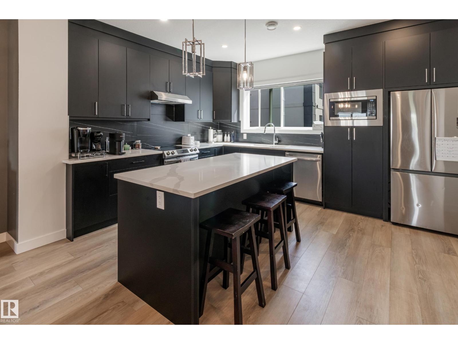 Photo 16 of 42 10 Salisbury Wy, Sherwood Park AB
