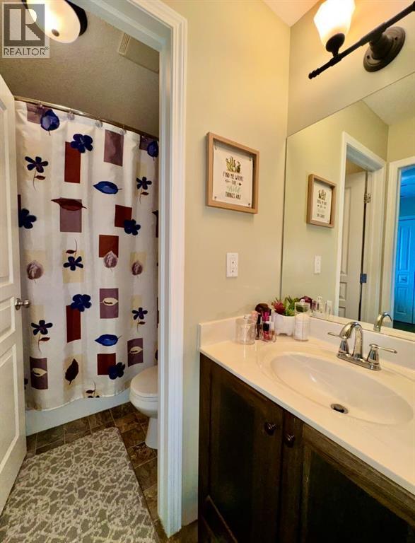 Photo 18 of 160 Rainbow Falls Grove, Chestermere AB