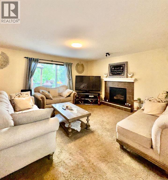 Photo 8 of 160 Rainbow Falls Grove, Chestermere AB