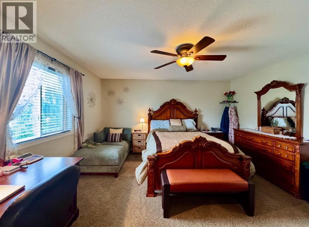 Photo 14 of 160 Rainbow Falls Grove, Chestermere AB
