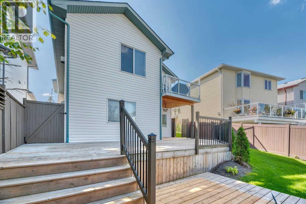Photo 7 of 140 Harvest Creek Court Ne, Calgary AB