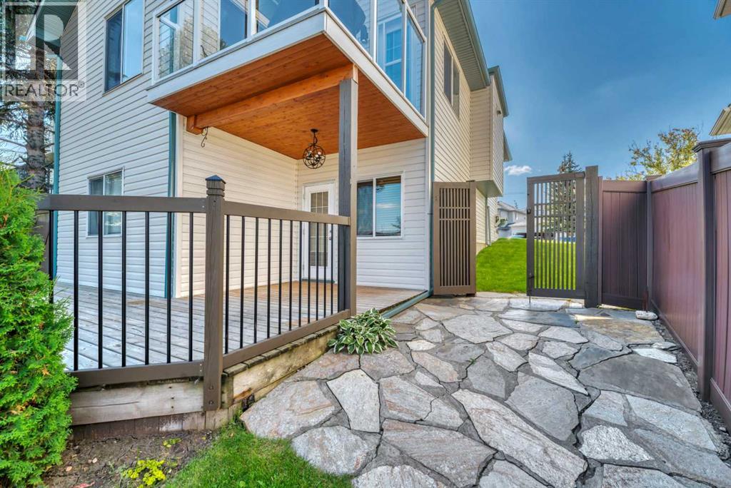 Photo 10 of 140 Harvest Creek Court Ne, Calgary AB