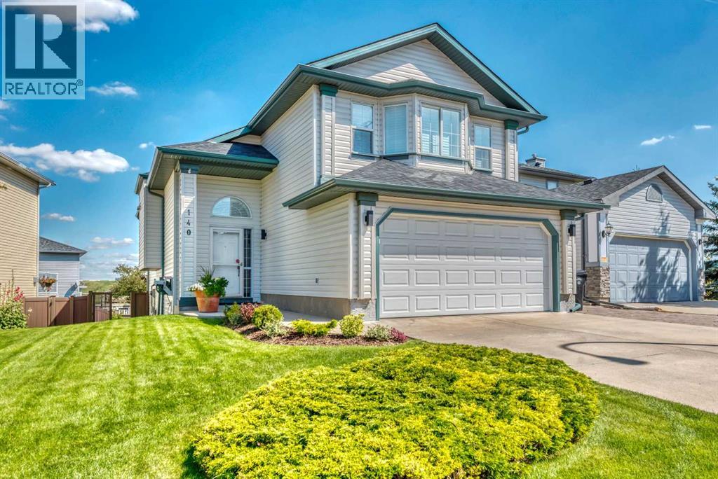 Photo 3 of 140 Harvest Creek Court Ne, Calgary AB