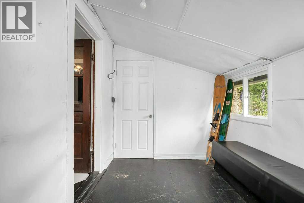 Photo 16 of 5037 48 Street, Sylvan Lake AB
